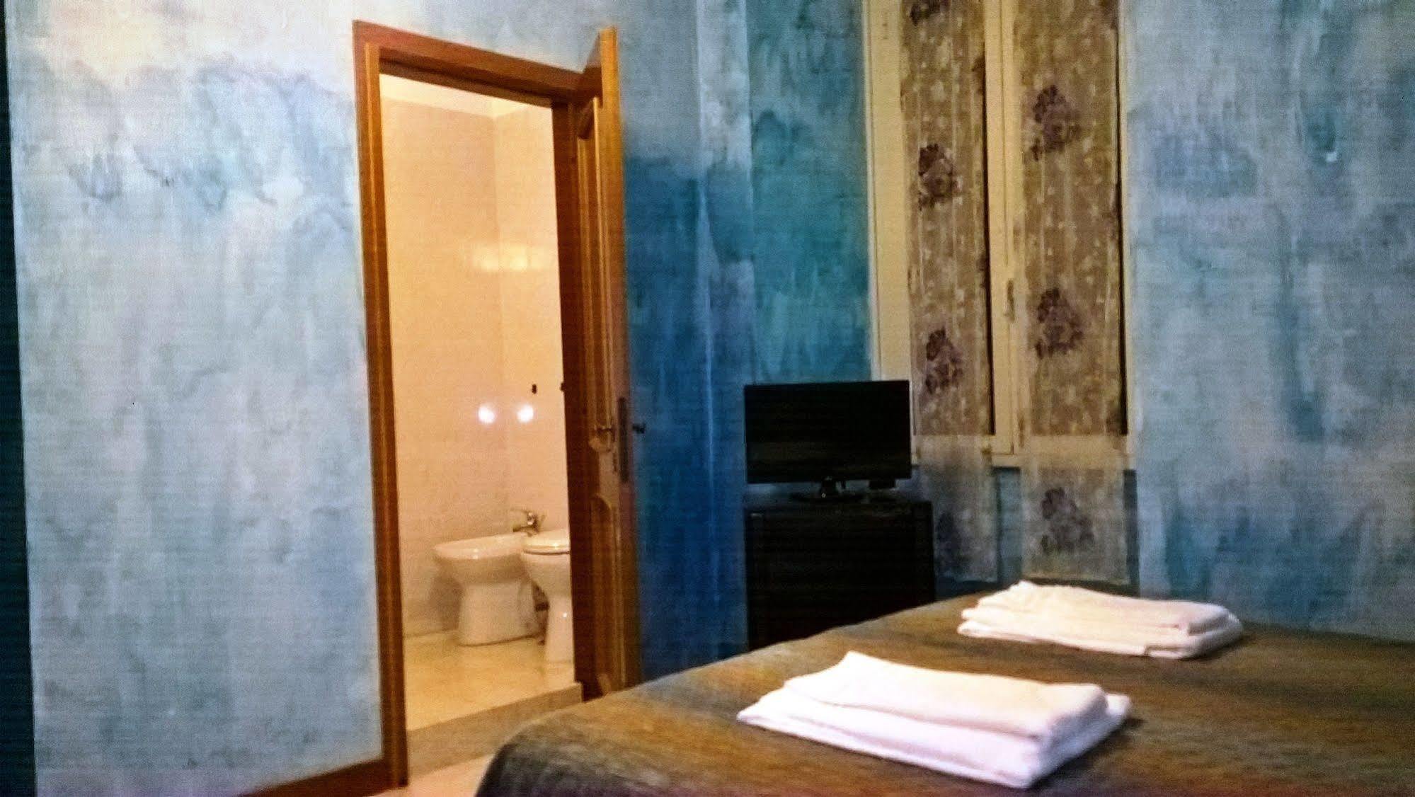 Gigi Holiday Rooms Rome Bagian luar foto